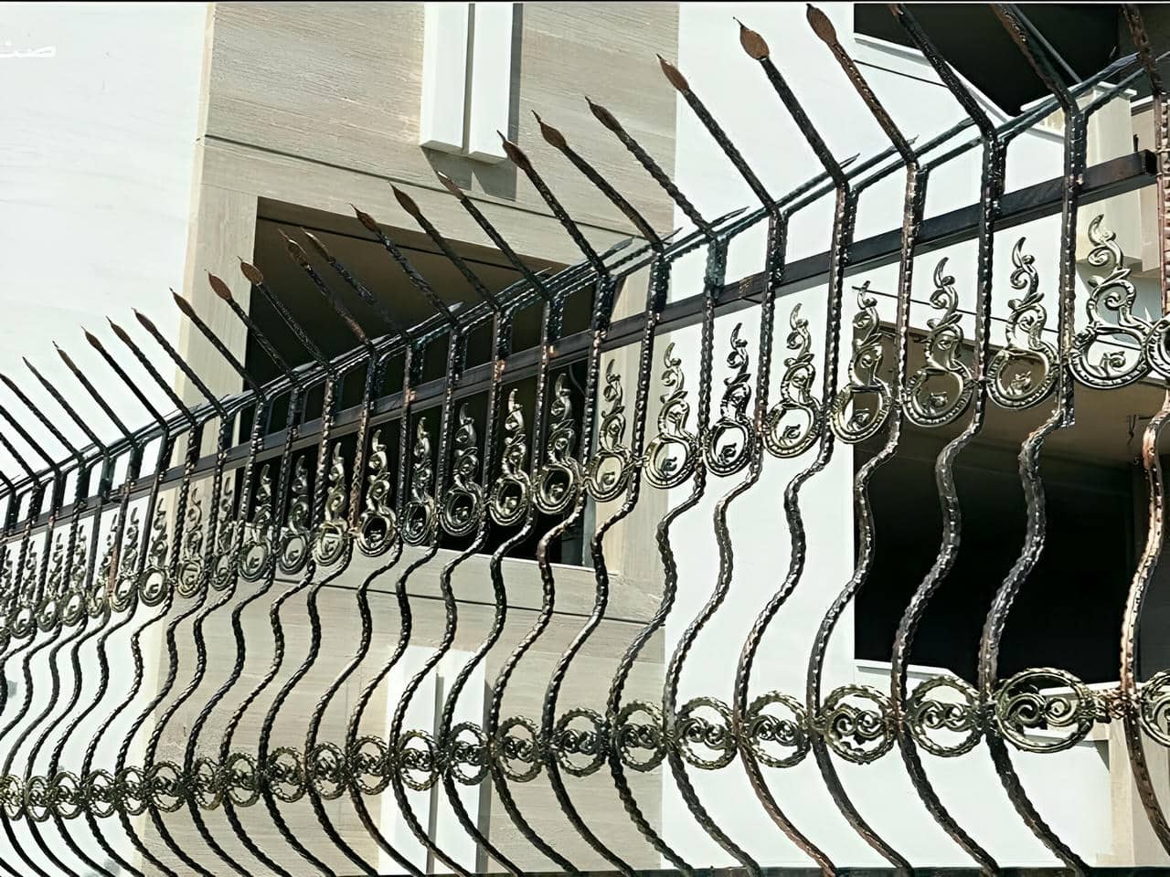 فرآیند طراحی و ساخت حفاظ دیوار