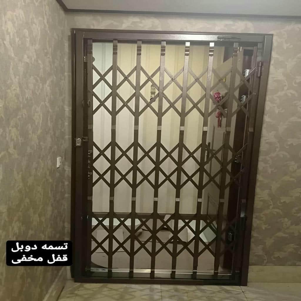 درب آکاردئونی با ریل روان و تراز