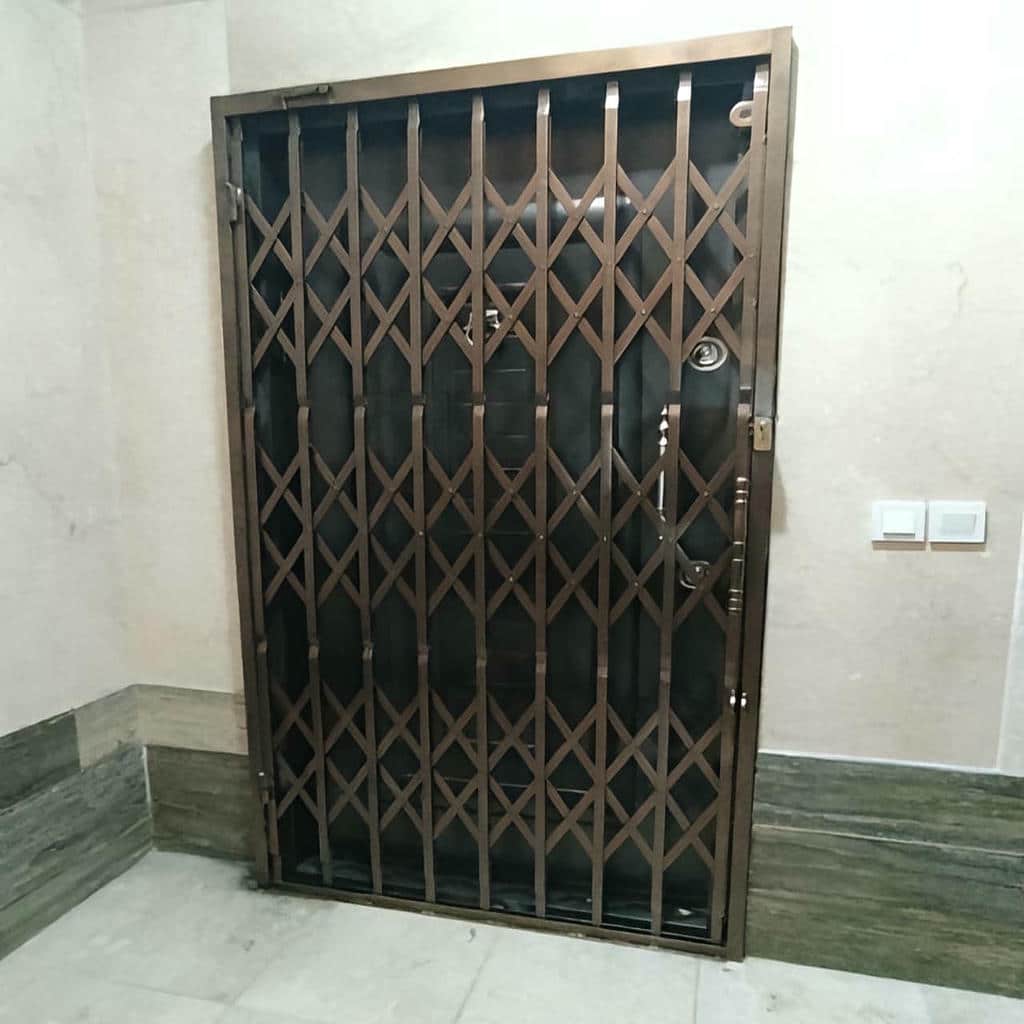 درب آکاردئونی حفاظ آپارتمان در بابل