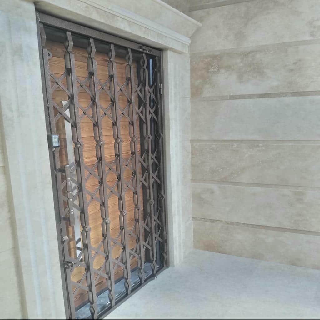 خرید درب آکاردئونی حفاظ آپارتمان واحد مسکونی در آمل