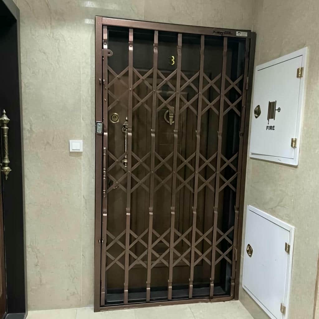 قیمت درب آکاردئونی مغازه در زاهدان