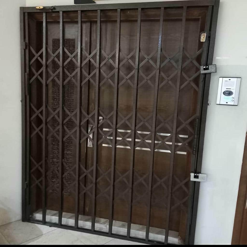 درب آکاردئونی در استان مازندران