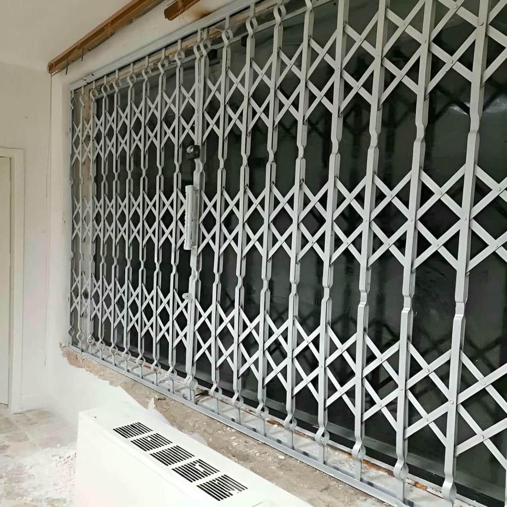 درب آکاردئونی حفاظ آپارتمان در هشتگرد