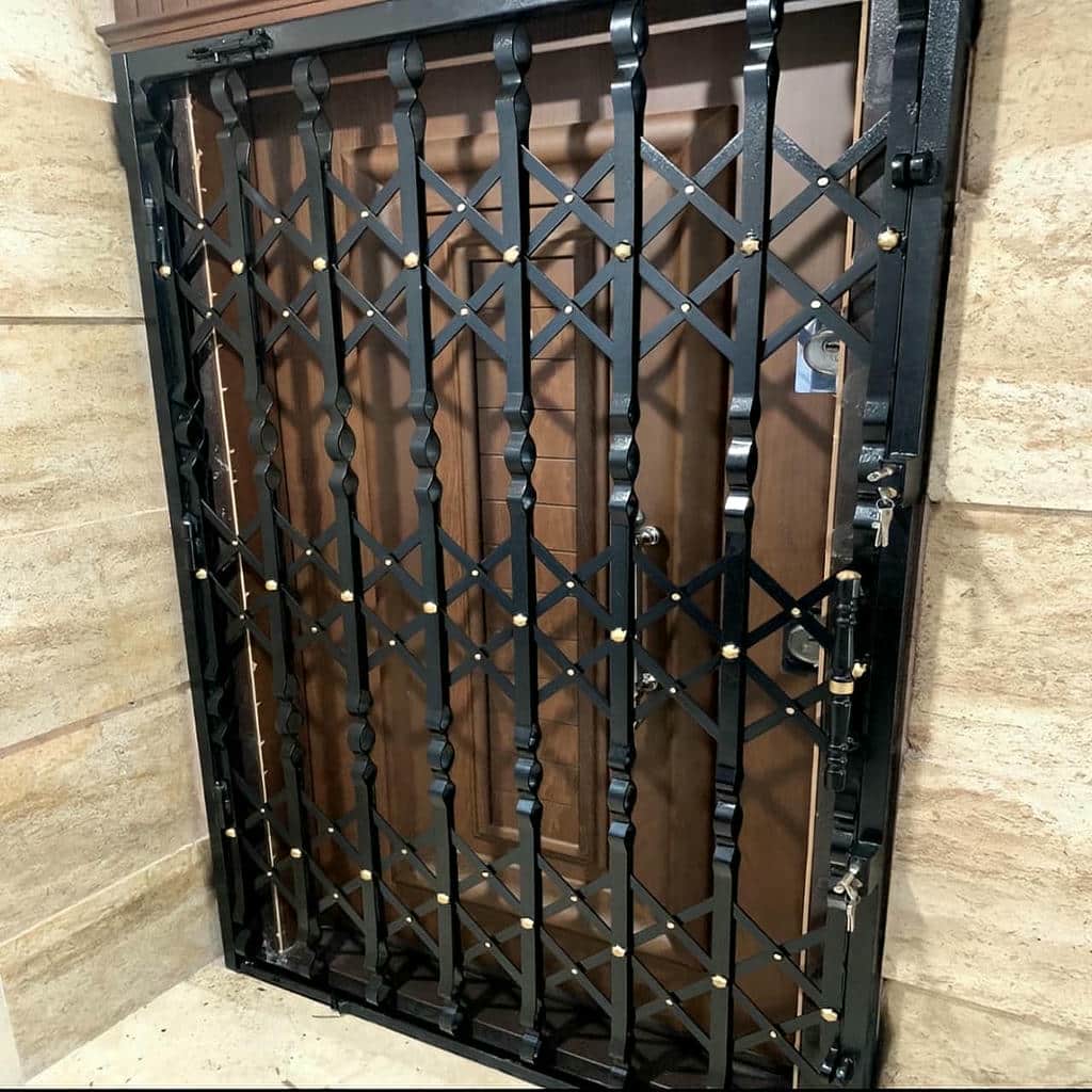 قیمت درب آکاردئونی مغازه در ایرانشهر