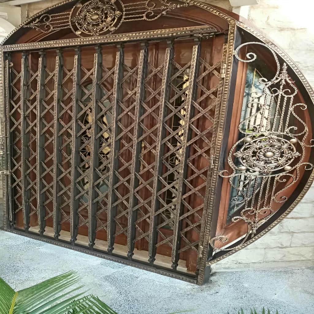 قیمت درب آکاردئونی حفاظ آپارتمان چهارگل در سقز