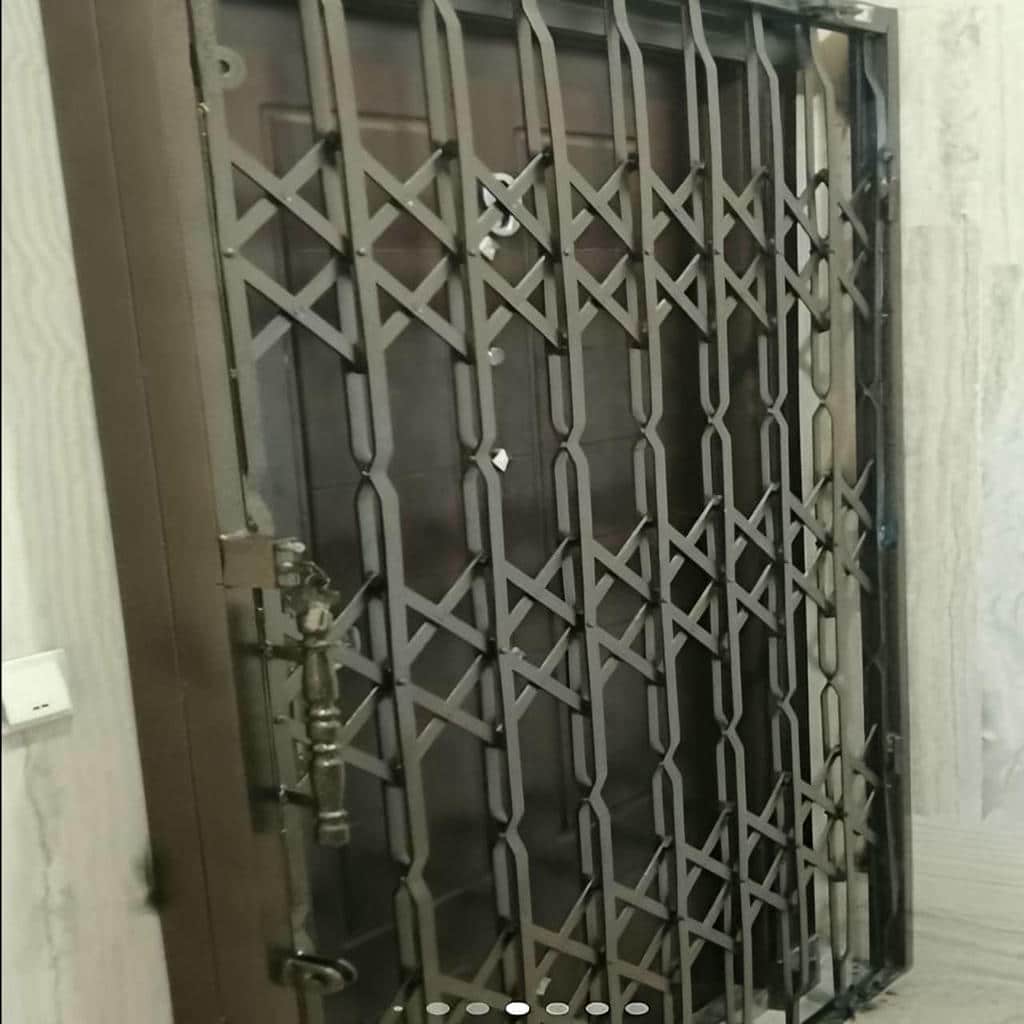 درب آکاردئونی ضد سرقت با پروفیل ضخیم و محکم