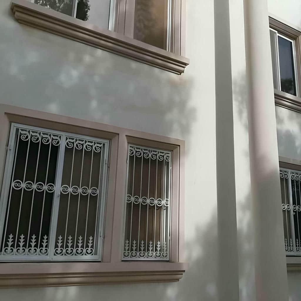 حفاظ پنجره آهنی در قشم
