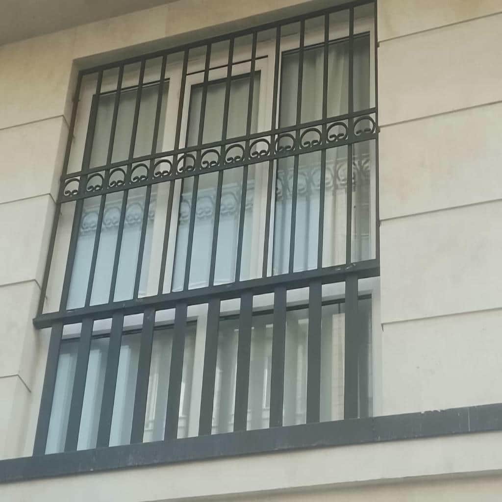 قیمت حفاظ پنجره آهنی جوشکاری تمیز در ایرانشهر