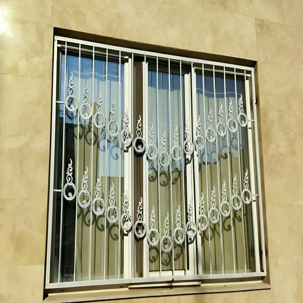 قیمت حفاظ پنجره آهنی کلاسیک در فیروزکوه